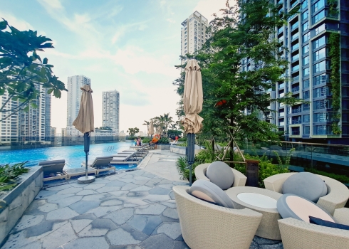 NGOẠI CẢNH VÀ TIỆN ÍCH