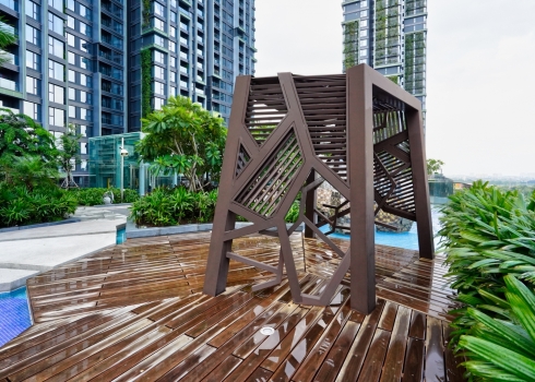 NGOẠI CẢNH VÀ TIỆN ÍCH