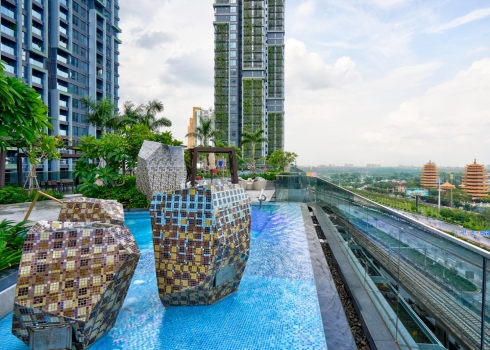 NGOẠI CẢNH VÀ TIỆN ÍCH